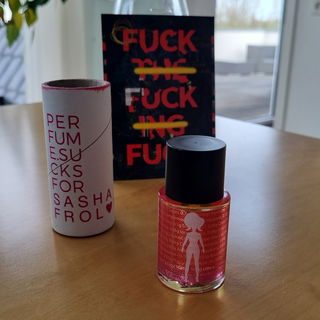 Perfume.Sucks x Sasha Frolova - Perfume.Sucks