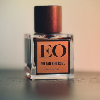 Sultan Red Rose (Pure Parfum) von Ensar Oud
