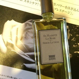 Sa majesté la rose by Serge Lutens