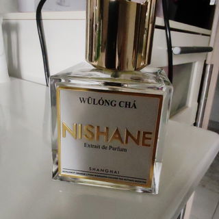 Wūlóng Chá (Extrait de Parfum) by Nishane