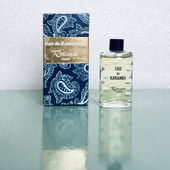 der ursprüngliche Flakon ist schwarz (modernisierte Auflage) (von Flakon11e)