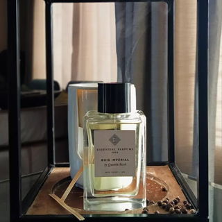 Bois Impérial (Eau de Parfum) by Essential Parfums