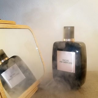 Smoke and Mirrors von Roos & Roos / Dear Rose