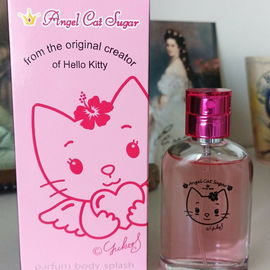 Neuer Flakon; Perfume Body Splash hab ich bis jetzt auch noch nicht gelesen :D