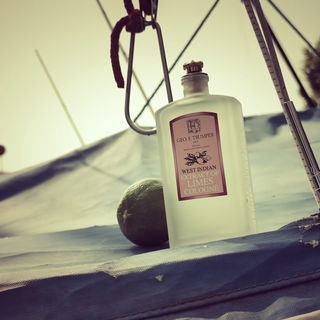 West Indian Extract of Limes (Cologne) von Geo. F. Trumper