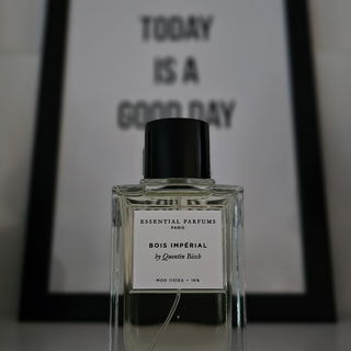 Bois Impérial (Eau de Parfum) von Essential Parfums