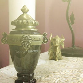 Majestic Woody Intense - Arabian Oud / العربية للعود