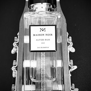 Alter Ego 786 - Maison Noir