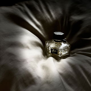 5 - Floral, Amber, Sensual Musk (Eau de Parfum) - Rosendo Mateu - Olfactive Expressions