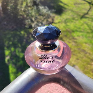 She is Mine von La Rive