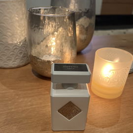 Secret Tryst - Fragrance Du Bois