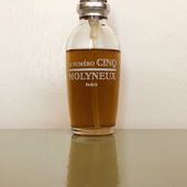 aus meiner Sicht eher Parfum de Toilette (Nachtrag: es ist ein PdT!, jedoch hier nicht gelistet…) (von Flakon11e)