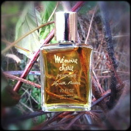 Mémoire Chérie (Perfume) - Elizabeth Arden