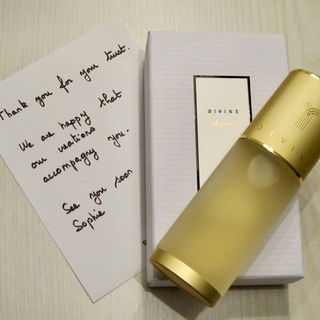 Divine (Eau de Parfum) - Divine