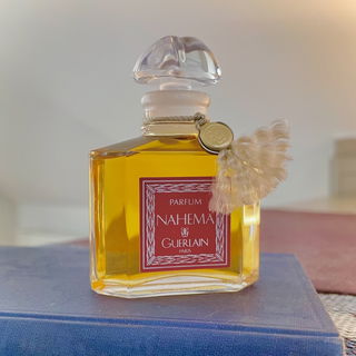 Nahema (Parfum) by Guerlain