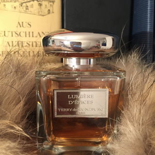 Lumière d'Épices - By Terry