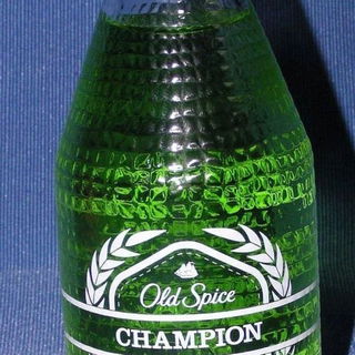 Old Spice Champion von Shulton