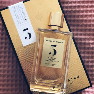 5 - Floral, Amber, Sensual Musk (Eau de Parfum) von Rosendo Mateu - Olfactive Expressions