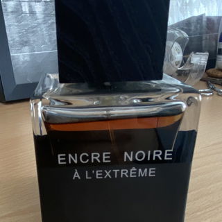Encre Noire à L'Extrême von Lalique