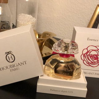 Essence Rare (2018) - Houbigant