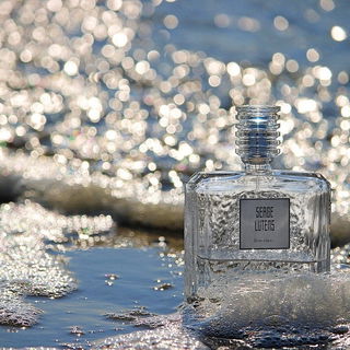 Gris clair... (2019) von Serge Lutens