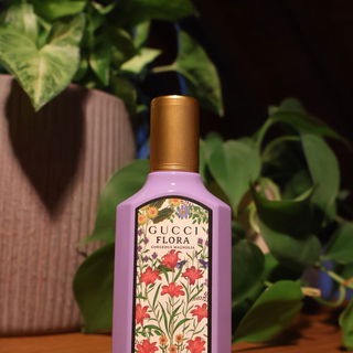 Flora Gorgeous Magnolia by Gucci