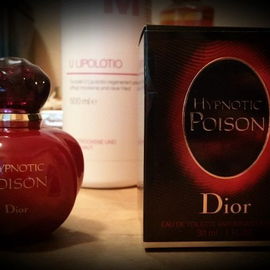 Wonderstruck Enchanted (Eau de Parfum) - Taylor Swift