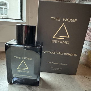 Avenue Montaigne von The Nose Behind