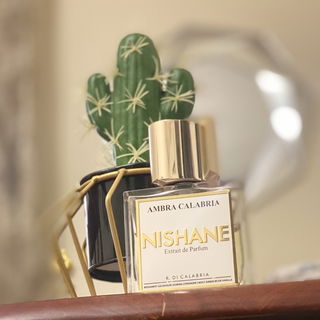 Ambra Calabria von Nishane