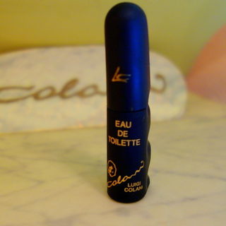 Miniatur. Mich erinnert  Colani EdT (1992) an  Joop! Homme EdT (1989)