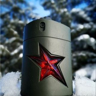 B(e a) Man in the mountains...