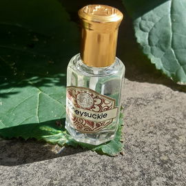 🌞🌸💙🥰 Zauberhafter Honeysuckle: Ein wunderbarer Duft für einen heißen Tag im Sommer. Vielen lieben Dank für Euren Besuch bei dem hübschen Honeysuckle und mir. Ich wünsche Euch ein erholsames und schönes Wochenende mit duftigen Abkühlungen. Alles Gute und liebe Grüße wünscht Euch Kailani🥰💙🌸🌞