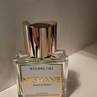 Wūlóng Chá (Extrait de Parfum) von Nishane