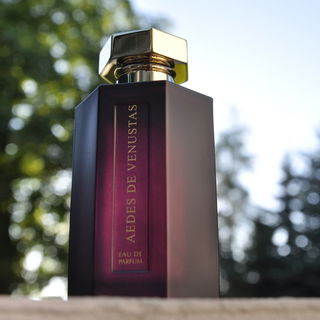 Aedes de Venustas von L'Artisan Parfumeur