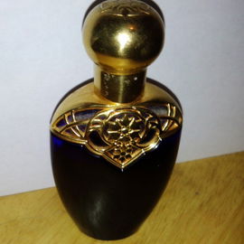 Mesmerize (Cologne) - Avon