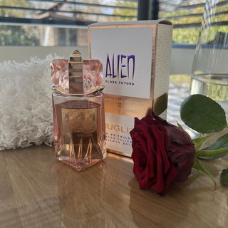 Alien Flora Futura von Mugler