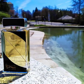 Najdia (Eau de Parfum) - Lattafa / لطافة