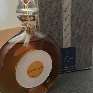 Cachet Jaune - Guerlain