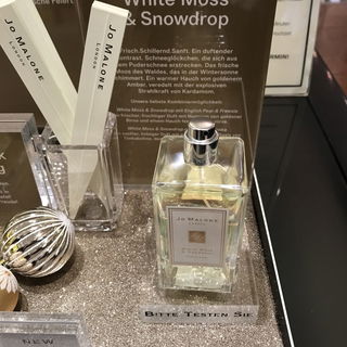 White Moss & Snowdrop by Jo Malone