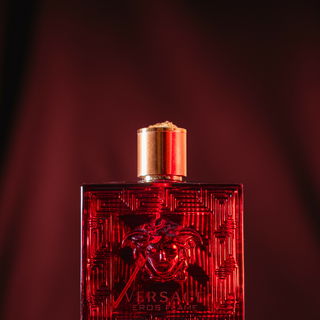 For this Fragrance Friday my friend lent me his Versace Eros Flame. was planning to include actual flames, but due to the limited time had, decided to improvise. Certainly turned out flamey enough IMO. Hope you like it. IG:kolinnmarchand