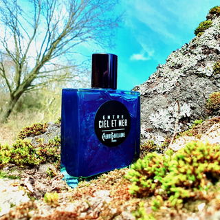 Entre Ciel et Mer by Pierre Guillaume