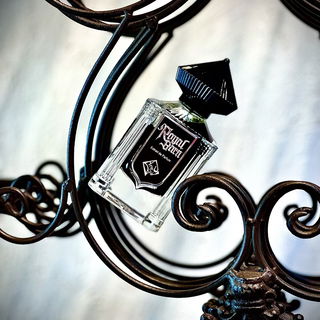 Royal Barn - Areej Le Doré