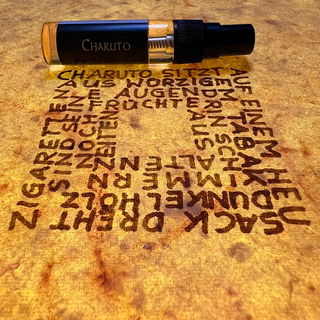 Danke dir, lieber Floyd, für dein wunderbares Statement und den kleinen Flakon!