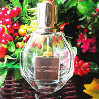 Flowerbomb (Eau de Parfum) von Viktor & Rolf
