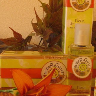 Fleur d'Osmanthus by Roger & Gallet