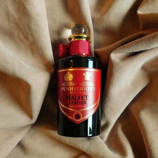 Trade Routes Collection - Halfeti Leather - Penhaligon's