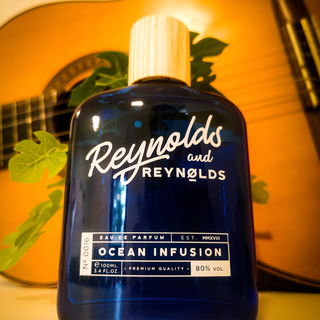 Ocean Infusion von Reynolds and REYNØLDS