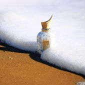 ...und immer wieder lockt das Meer... Sonne, kalte Temperaturen, Wellenrauschen und der Strand früh morgens noch fast menschenleer. Diese glücklichen Momente... ... lieben Dank für eure Aufmerksamkeit :) (von EveMist)