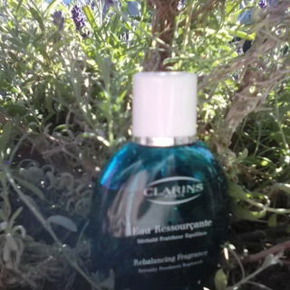 Eau Ressourçante by Clarins