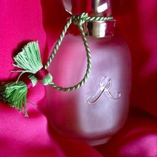 Un Zest de Rose by Les Parfums de Rosine